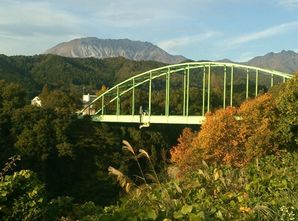 写真：南大山大橋（全景）